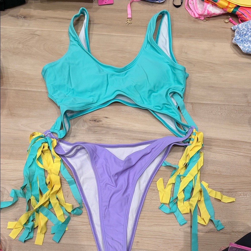 Women’s Turquoise & Lavender Two-Piece One-Piece Style Swimsuit